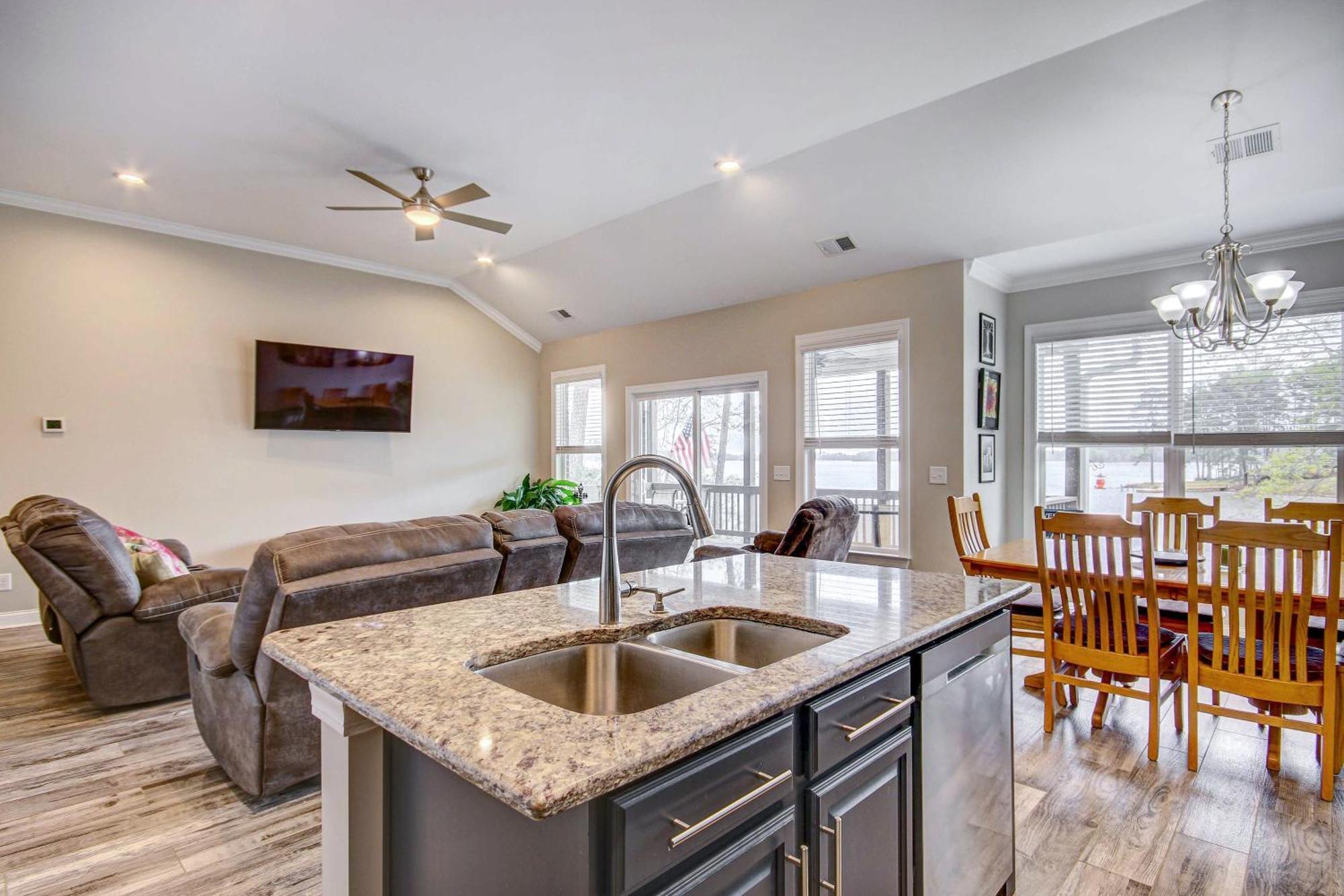 Lakefront Leesville Retreat With Private Dock! Lake Murray Shores Ngoại thất bức ảnh